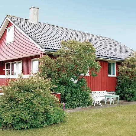 Vakantiehuis 5 Bedroom Awesome In Borhaug