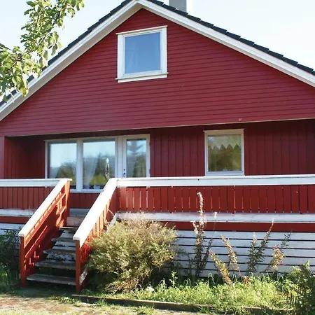 5 Bedroom Awesome In Borhaug